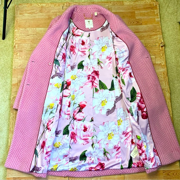 SOLD - Picture 4 of 16